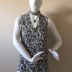 Blue rain business casual sleeveless blouse